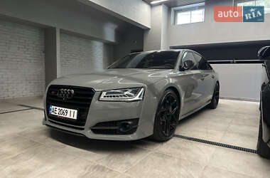 Седан Audi S8 2017 в Днепре