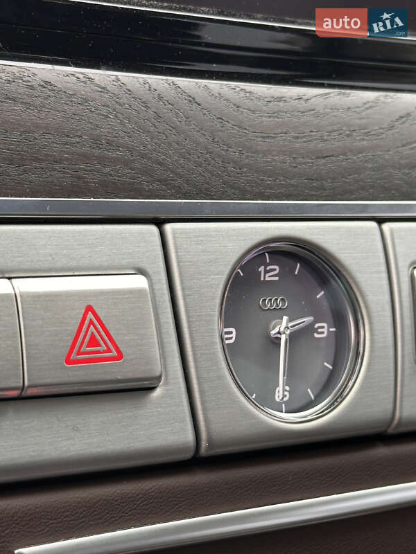 Седан Audi S8 2014 в Вінниці