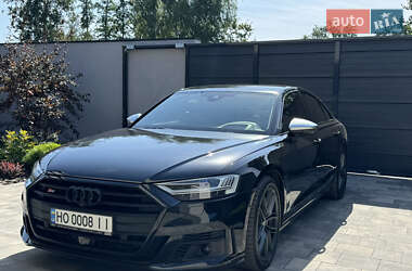 Седан Audi S8 2020 в 