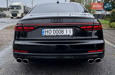 Седан Audi S8 2020 в 