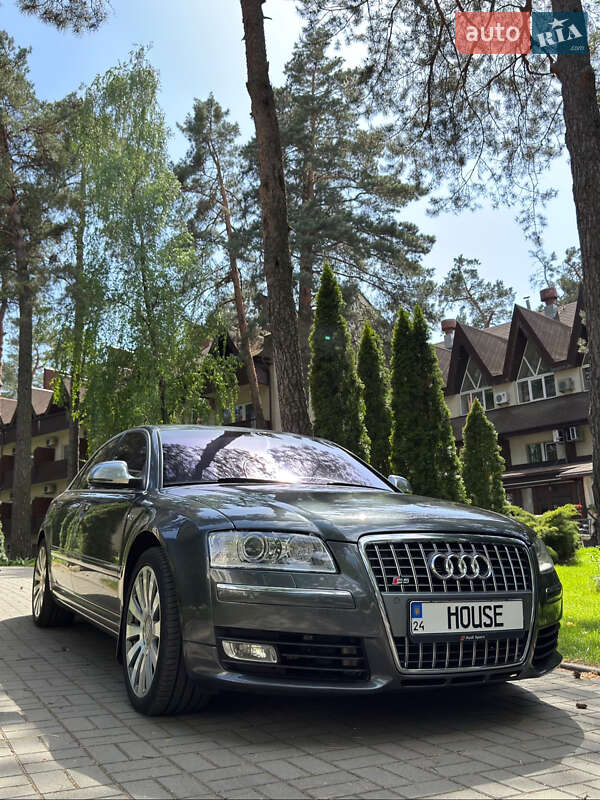 Седан Audi S8 2008 в Черкассах