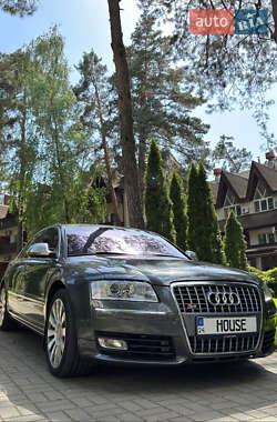 Седан Audi S8 2008 в 