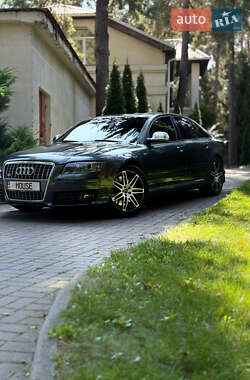 Седан Audi S8 2008 в 