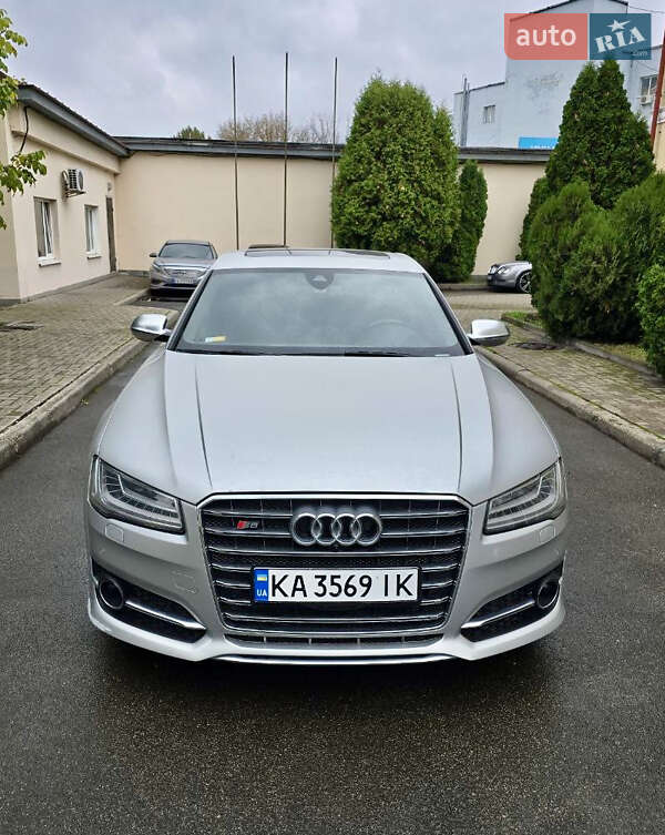 Седан Audi S8 2014 в Киеве