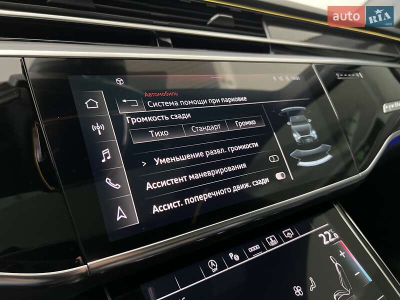 Седан Audi S8 2022 в Києві