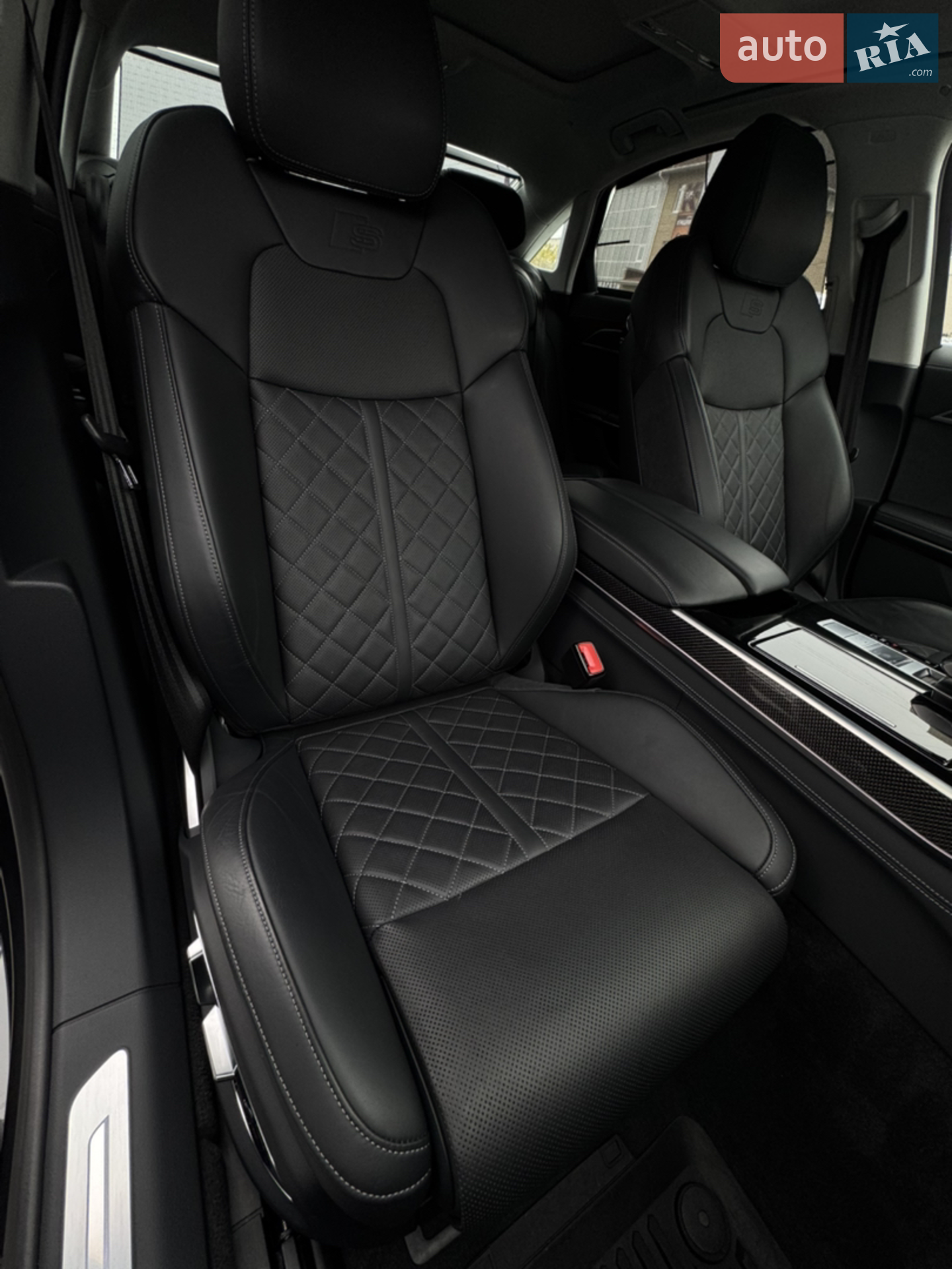 2022 Audi S8 - мініатюра 28