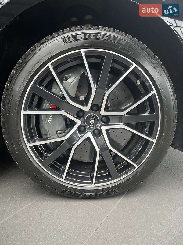 Седан Audi S8 2022 в Днепре фото 24 Седан Audi S8 2022 в Днепре