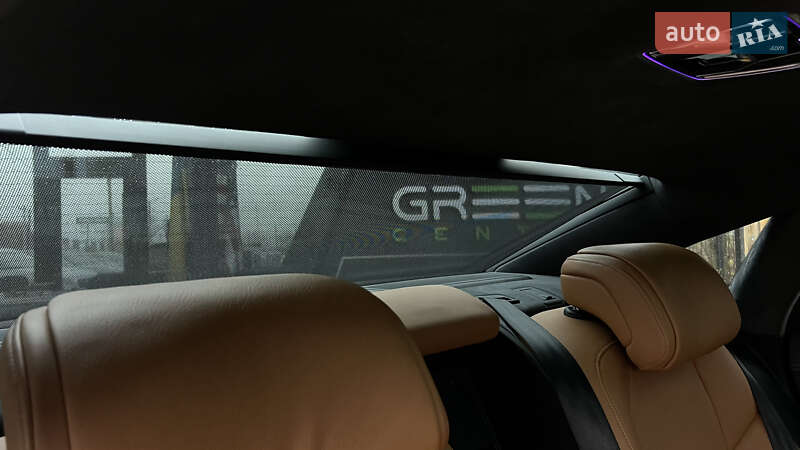 Седан Audi S8 2023 в Львові