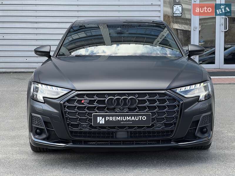 Седан Audi S8 2022 в Киеве