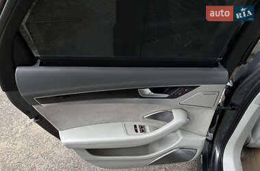 Седан Audi S8 2012 в Киеве