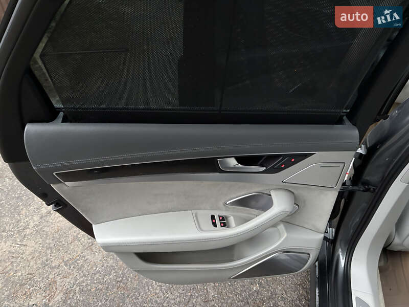 Седан Audi S8 2012 в Киеве фото 23 Седан Audi S8 2012 в Киеве