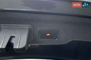 Седан Audi S8 2012 в Киеве