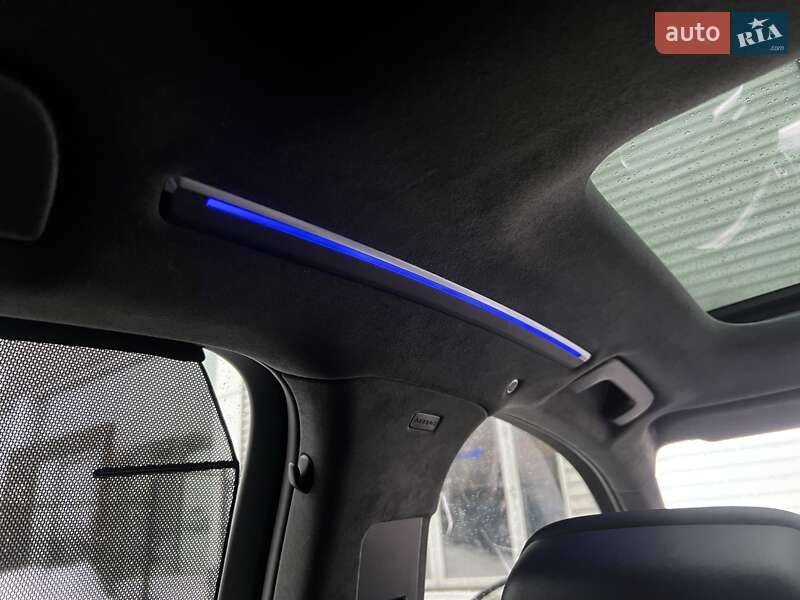 Седан Audi S8 2022 в Киеве