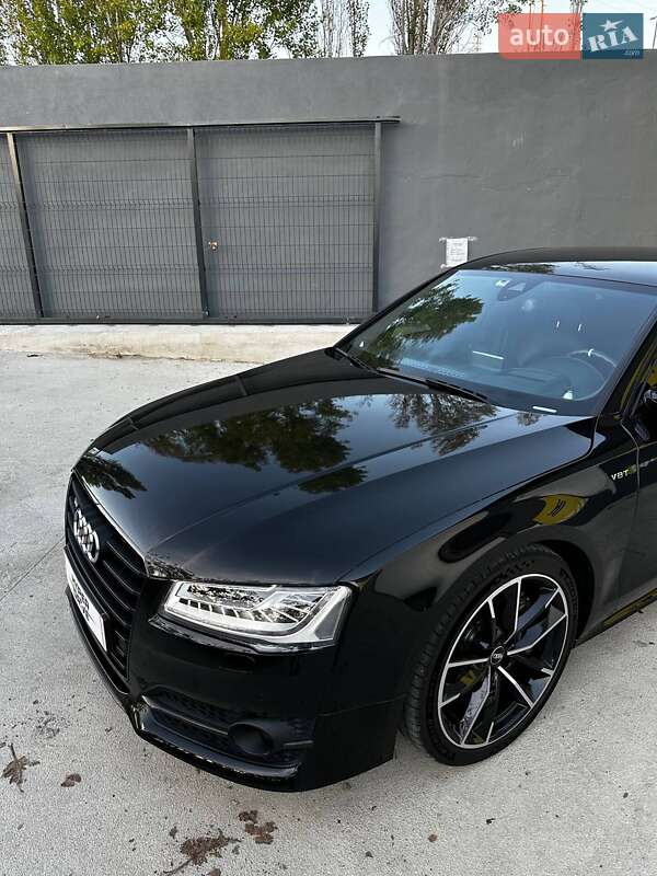 Седан Audi S8 2016 в Києві фото 6 Седан Audi S8 2016 в Києві