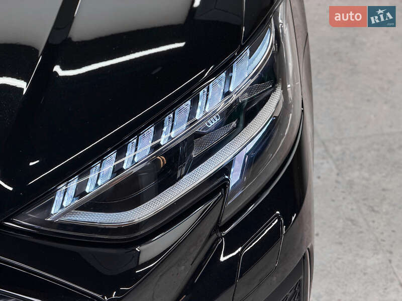 Седан Audi S8 2025 в Києві