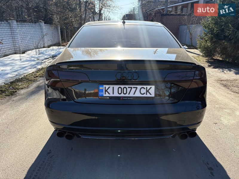 Седан Audi S8 2017 в Киеве