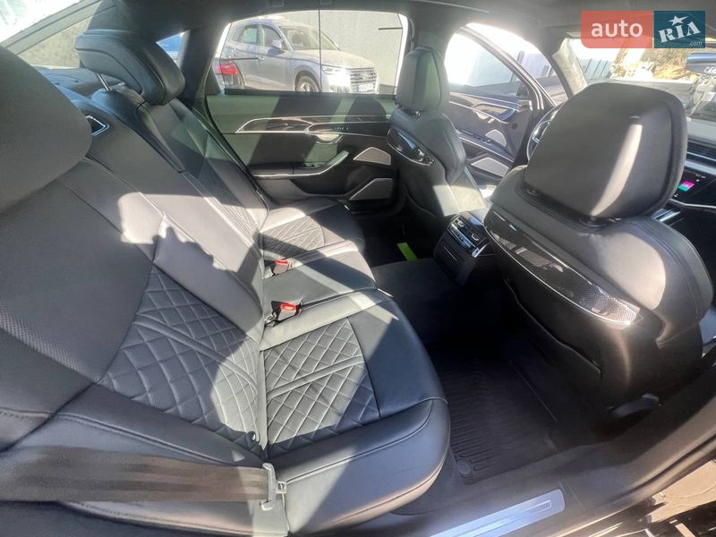 Седан Audi S8 2020 в Києві фото 24 Седан Audi S8 2020 в Києві