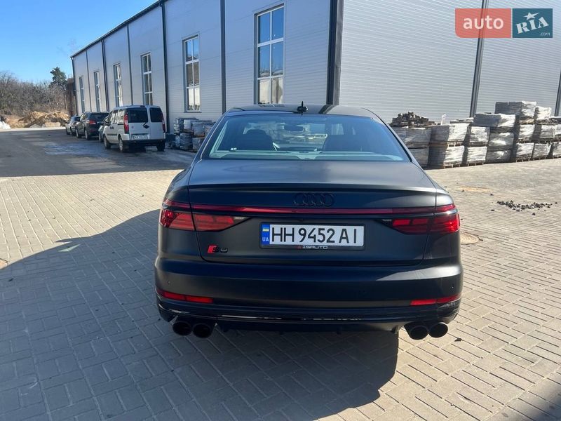 Седан Audi S8 2020 в Києві фото 56 Седан Audi S8 2020 в Києві