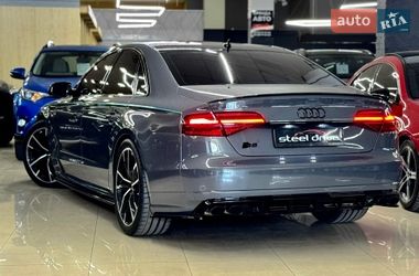 Седан Audi S8 2016 в Николаеве