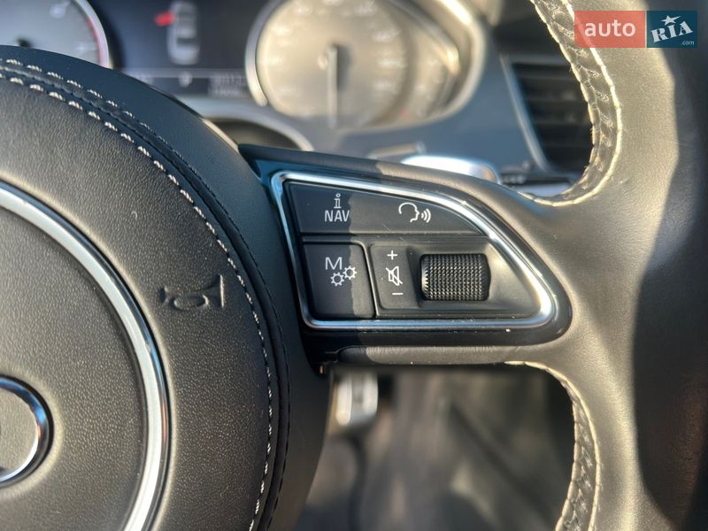 Седан Audi S8 2012 в Киеве фото 26 Седан Audi S8 2012 в Киеве