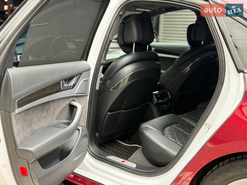 Седан Audi S8 2014 в Киеве фото 13 Седан Audi S8 2014 в Киеве