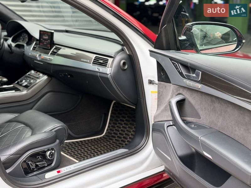 Седан Audi S8 2014 в Киеве фото 17 Седан Audi S8 2014 в Киеве