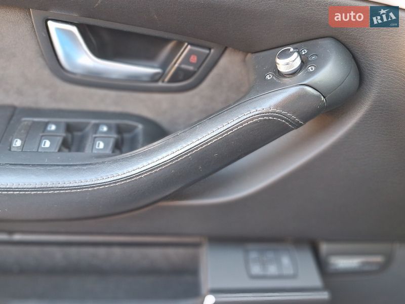 Седан Audi S8 2008 в Києві