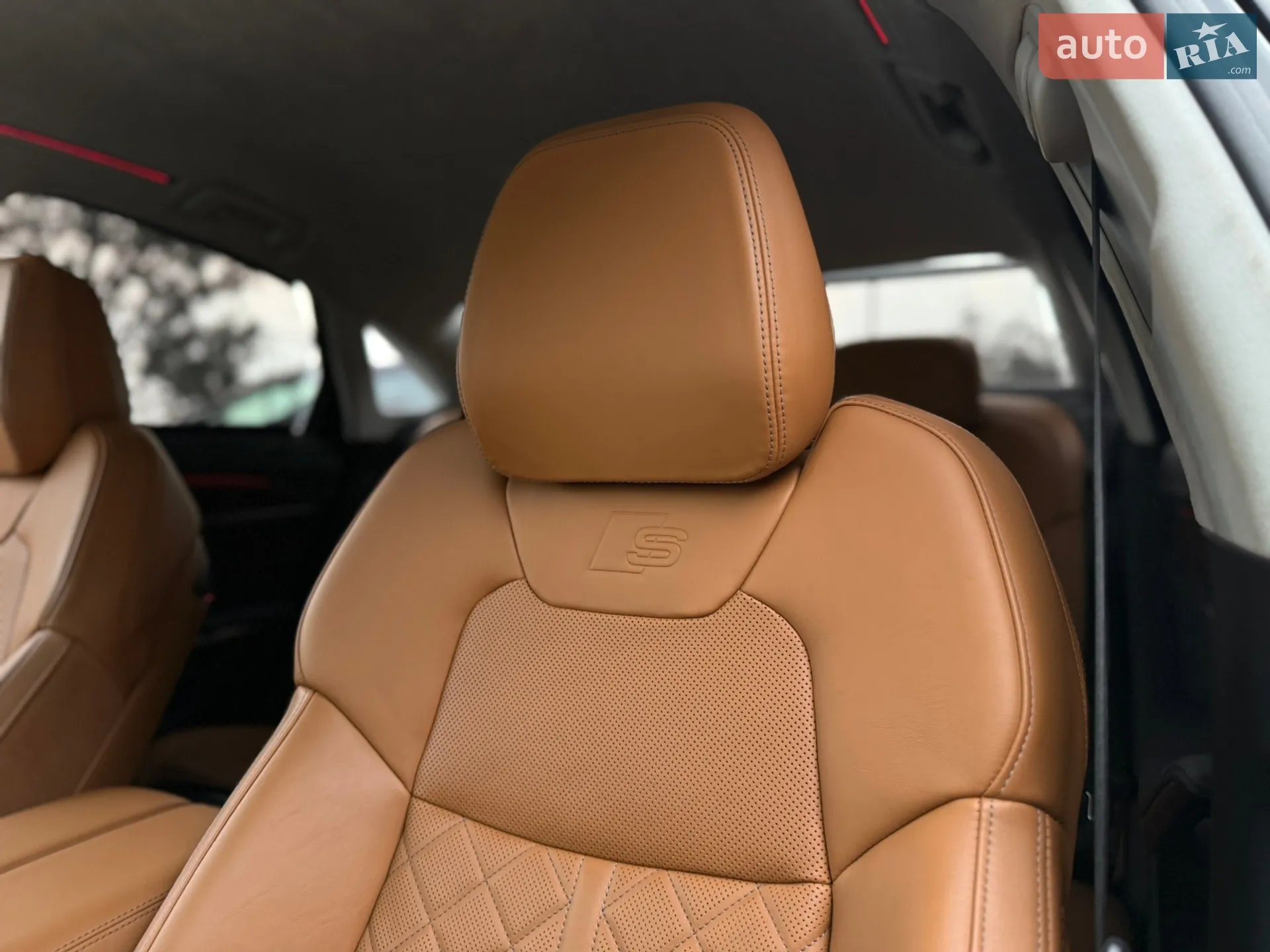 2022 Audi S8 - мініатюра 38