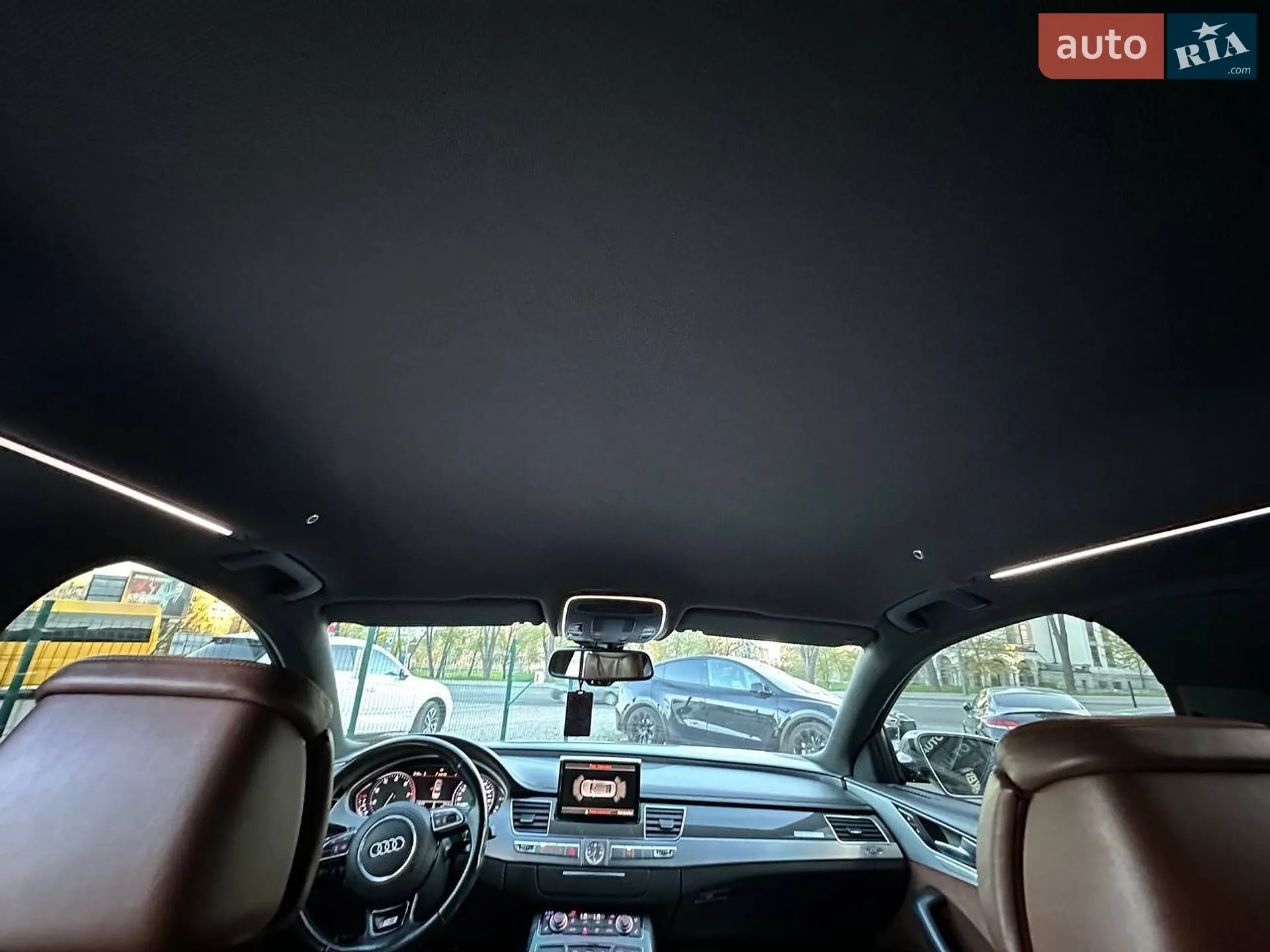 2013 Audi S8 - мініатюра 13