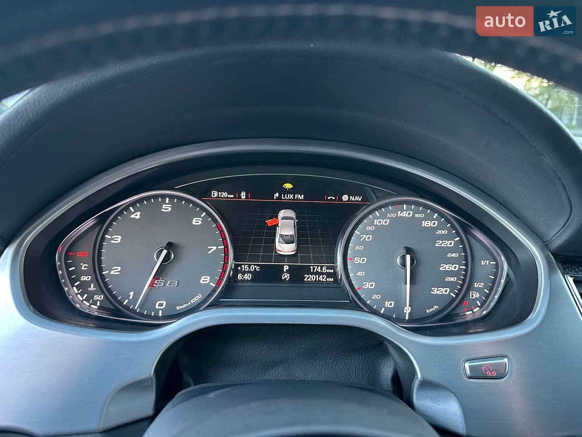 2013 Audi S8 - мініатюра 23