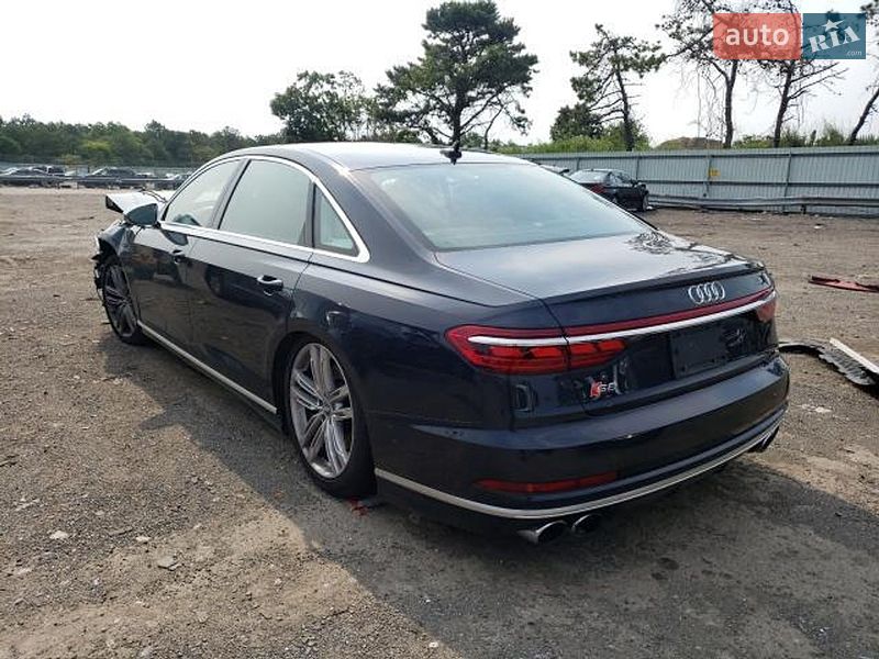 Седан Audi S8 2020 в Киеве