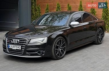 Седан Audi S8 2013 в Києві