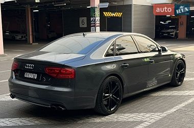 Седан Audi S8 2012 в Киеве