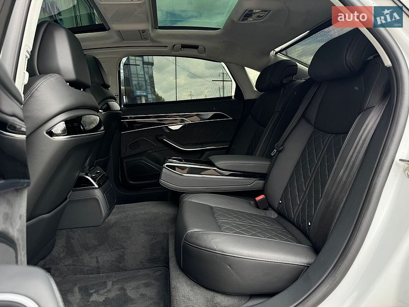 Седан Audi S8 2023 в Черновцах фото 18 Седан Audi S8 2023 в Черновцах