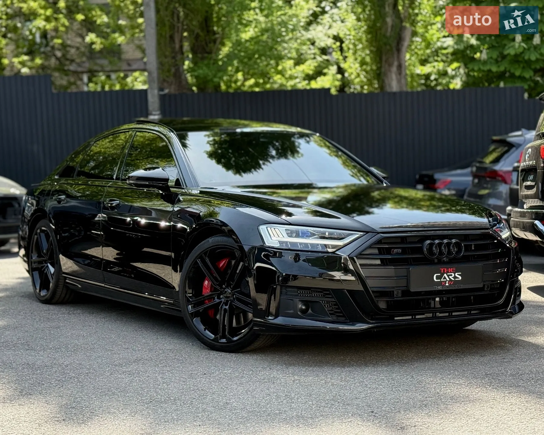 2021 Audi S8 - фото 1