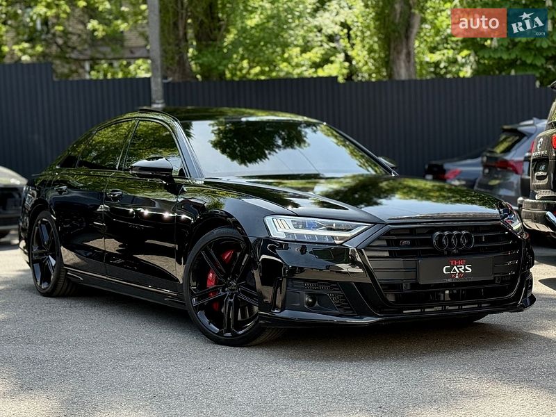 Audi S8 2021