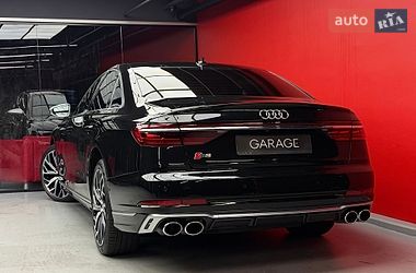 Седан Audi S8 2023 в Києві