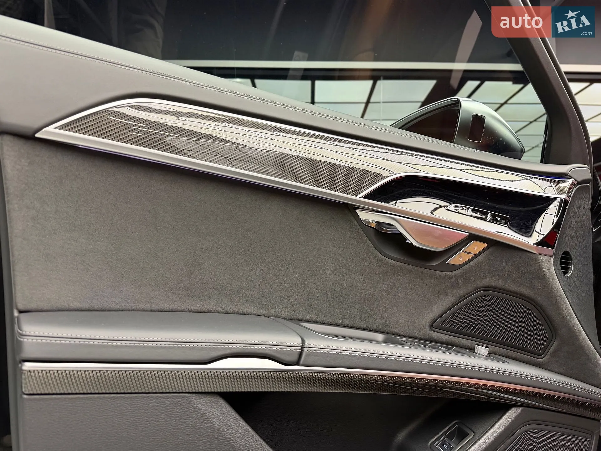 2023 Audi S8 - мініатюра 26
