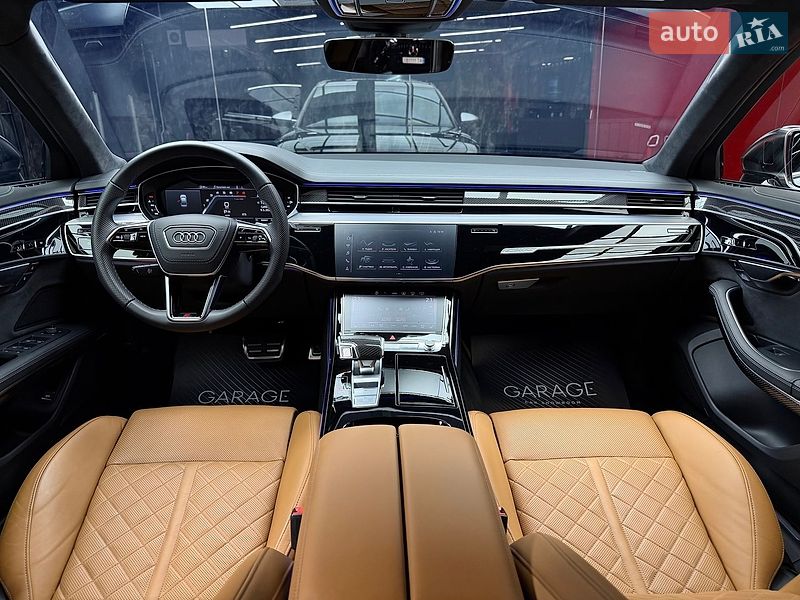 Седан Audi S8 2023 в Києві