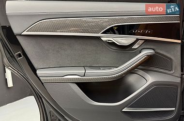 Седан Audi S8 2023 в Києві