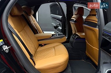 Седан Audi S8 2023 в Києві