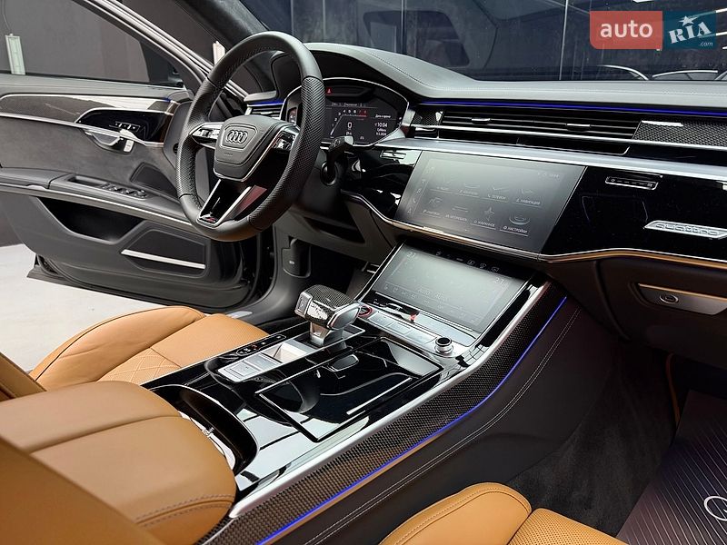 Седан Audi S8 2023 в Києві