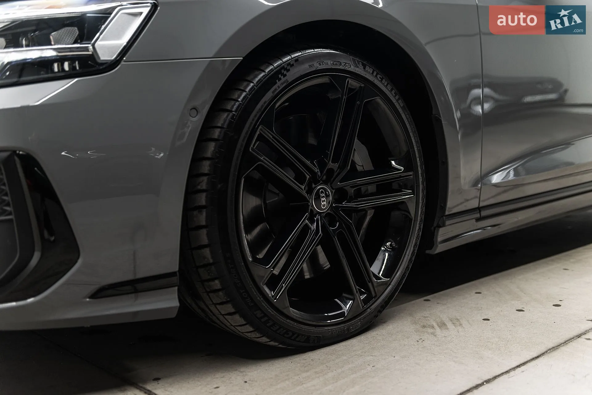 2023 Audi S8 - мініатюра 10