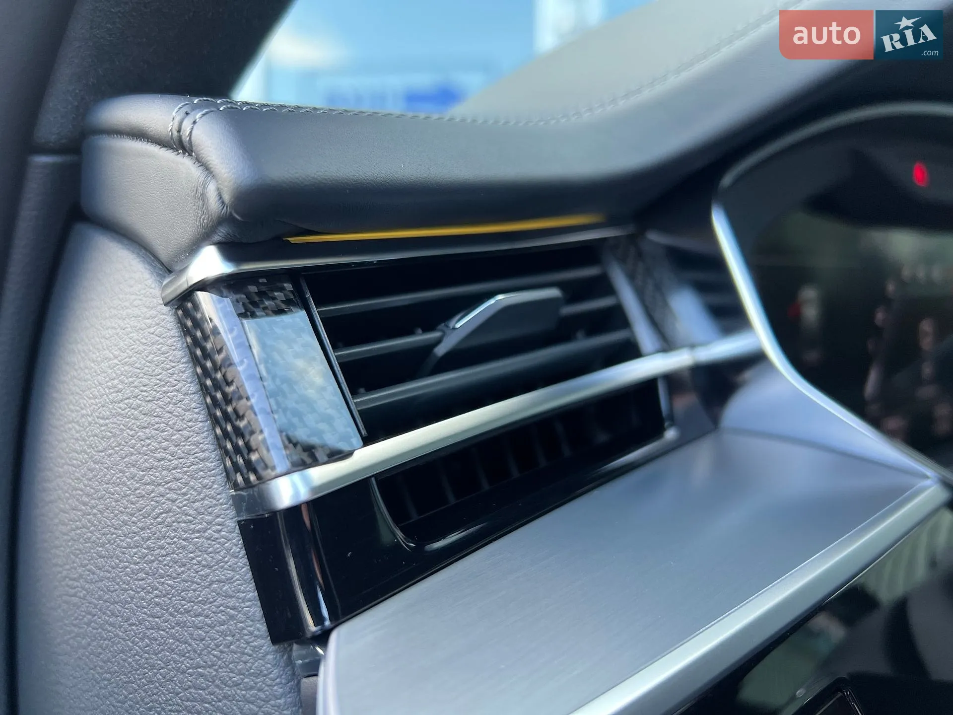 2022 Audi S8 - мініатюра 37
