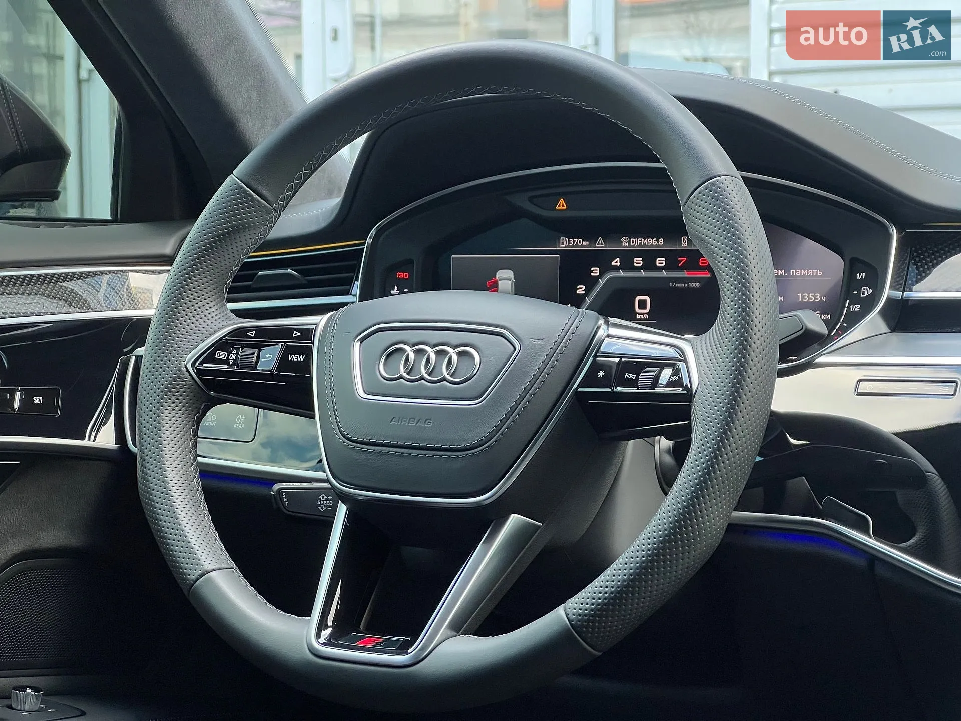 2022 Audi S8 - мініатюра 15