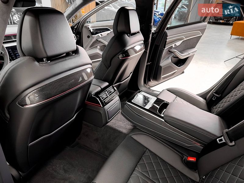 Седан Audi S8 2026 в Киеве фото 48 Седан Audi S8 2026 в Киеве