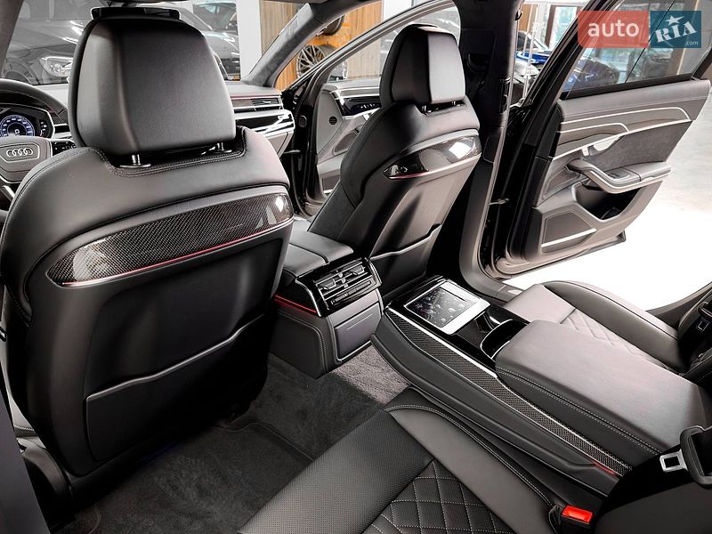 Седан Audi S8 2026 в Киеве фото 49 Седан Audi S8 2026 в Киеве