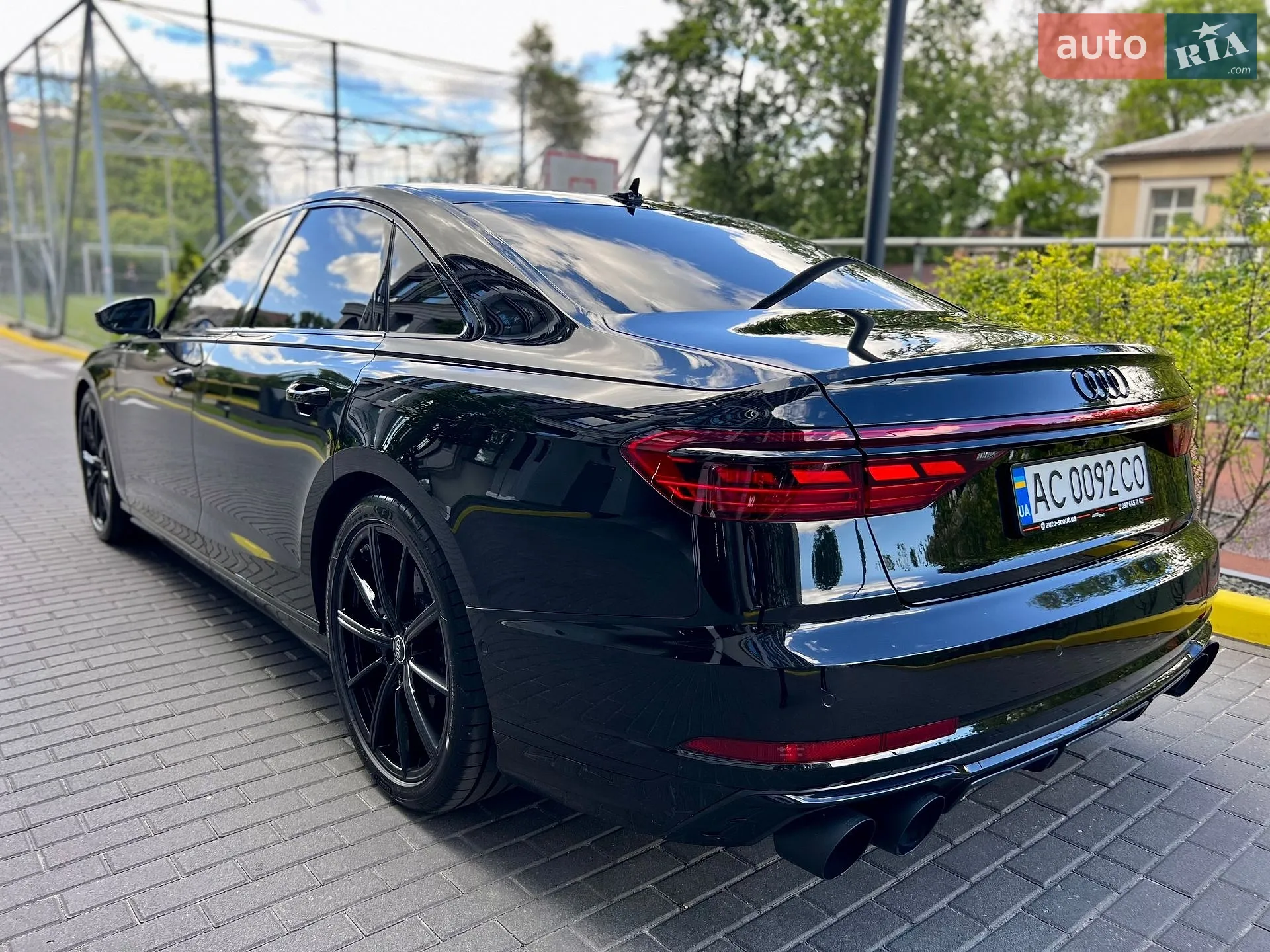 2023 Audi S8 - мініатюра 18