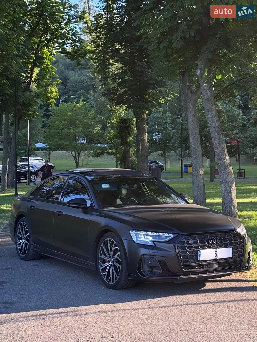 2022 Audi S8 - мініатюра 3