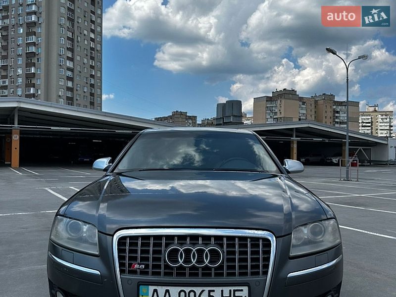 Седан Audi S8 2007 в Києві